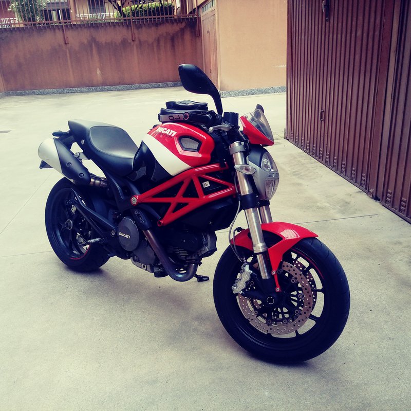2010–2014 Ducati MONSTER 796