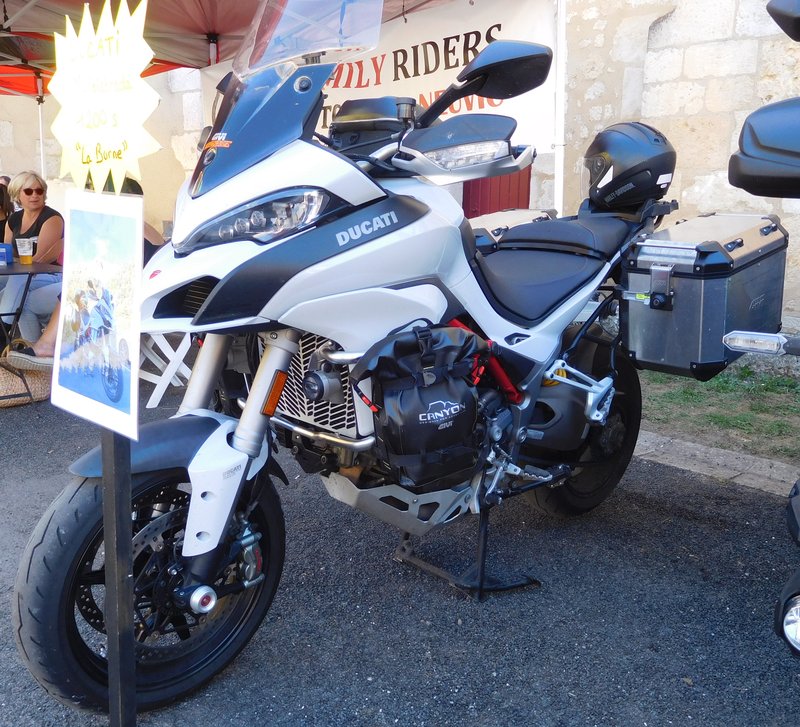 2010 Ducati MULTISTRADA 1200 S