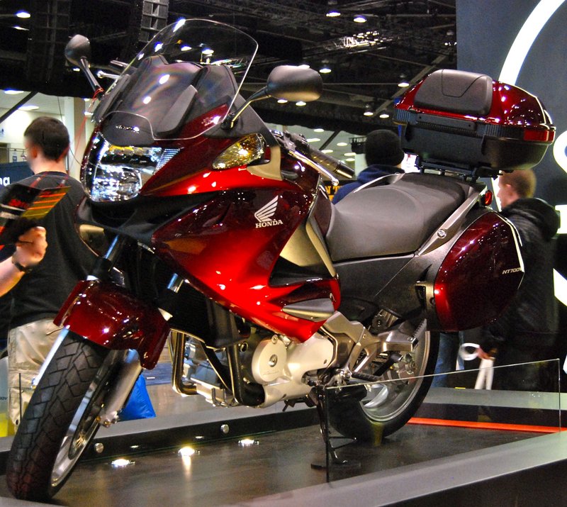 2010–2011 Honda NT700V