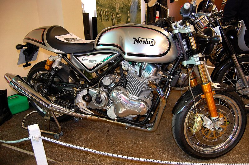 2010–2015 Norton COMMANDO 961 SPORT