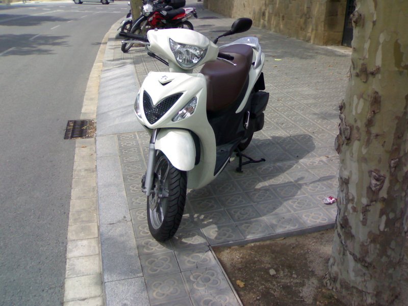 2011 Suzuki SIXTEEN