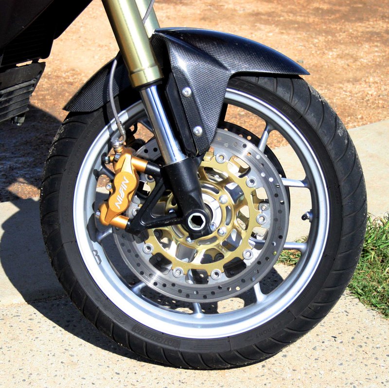 2011–2013 Triumph TIGER 1050