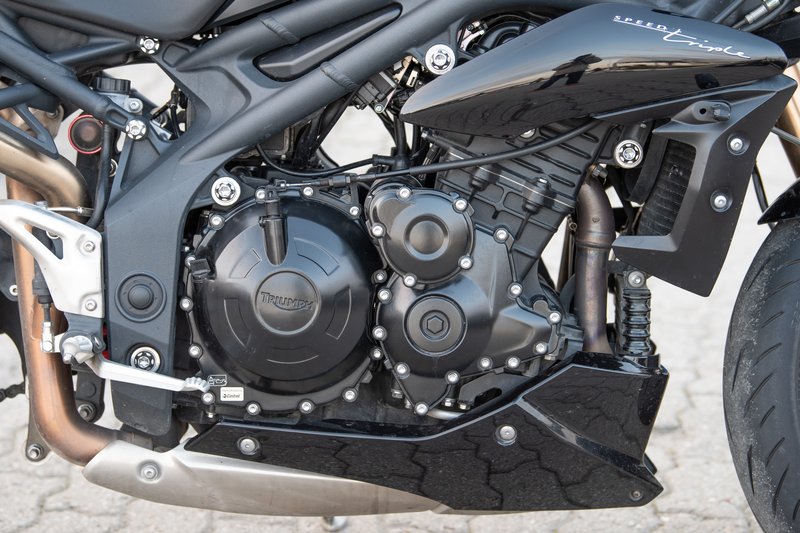 2016–2017 Triumph SPEED TRIPLE R