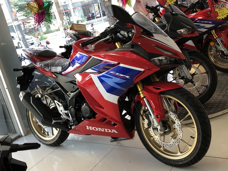 2014–2015 Honda CBR150R
