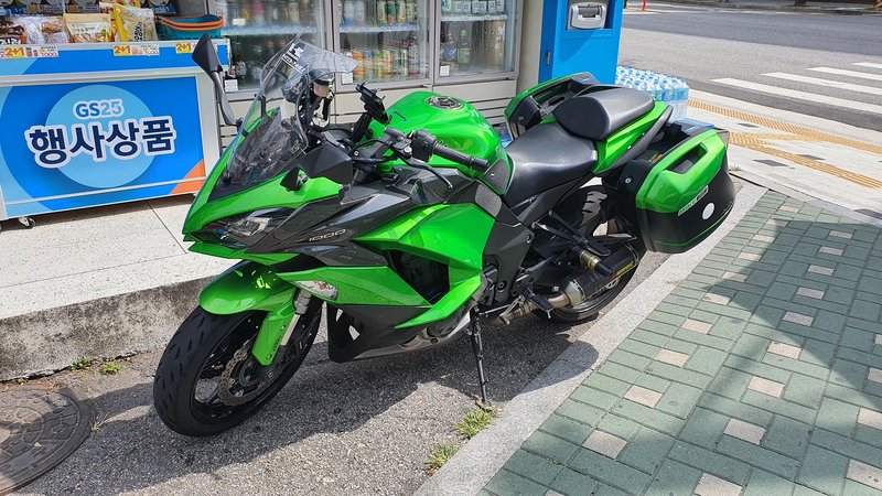 2015 Kawasaki Z1000SX