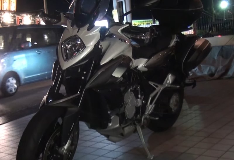 2015–2017 MV Agusta STRADALE 800