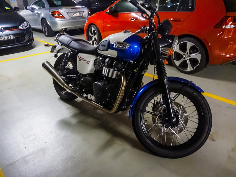 2015–2016 Triumph BONNEVILLE T214