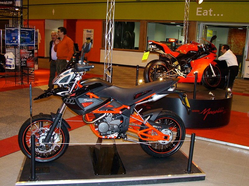 2016 Megelli NAKED 250S