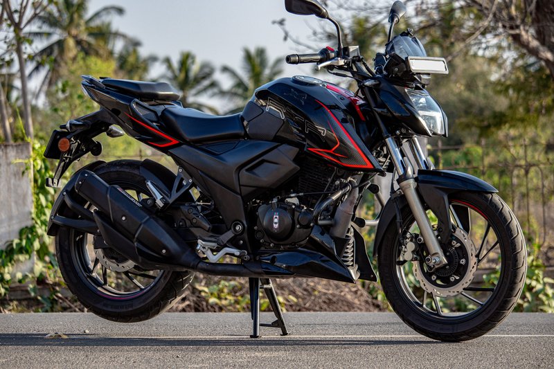 2016 TVS APACHE RTR 200 4V
