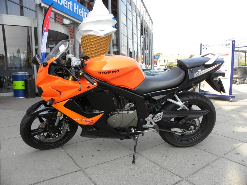 2017 Hyosung GT 125 R