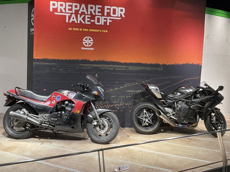 2017–2022 Kawasaki NINJA H2 CARBON