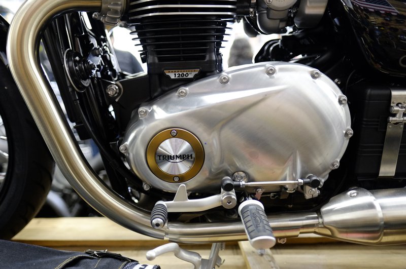 2018–2020 Triumph BONNEVILLE BOBBER BLACK