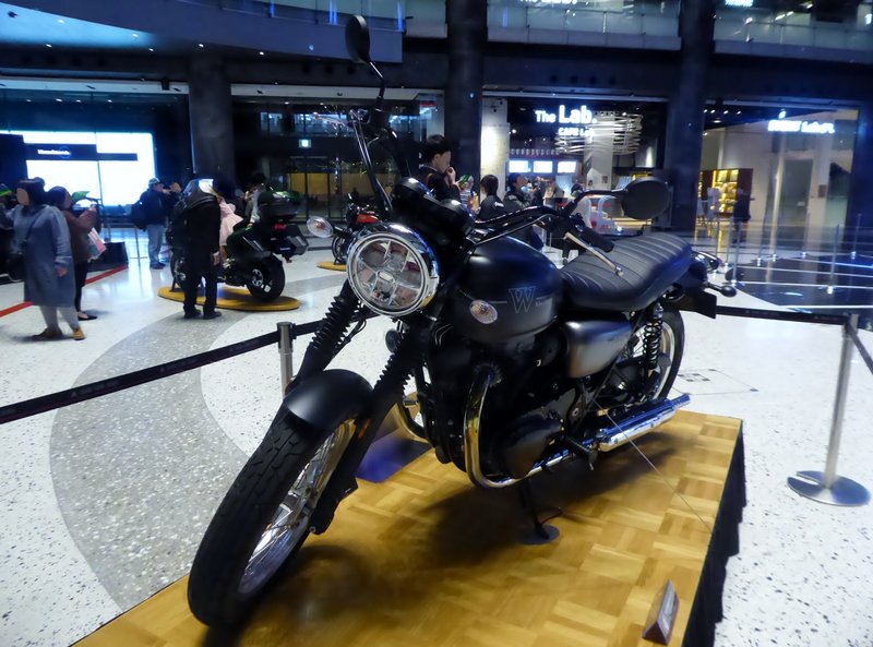 2019–2021 Kawasaki W800 STREET