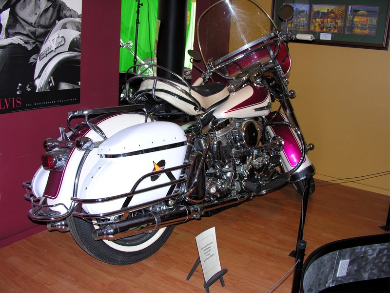 2020–2021 Harley-Davidson IRON 1200