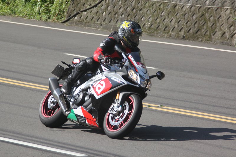 2021–2022 Aprilia RSV4