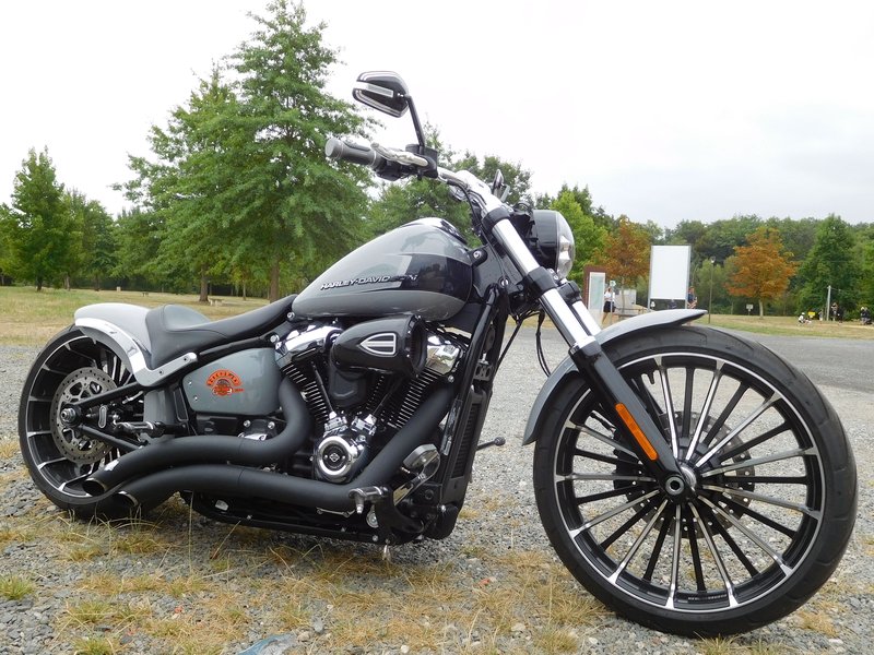 2021 Harley-Davidson BREAKOUT