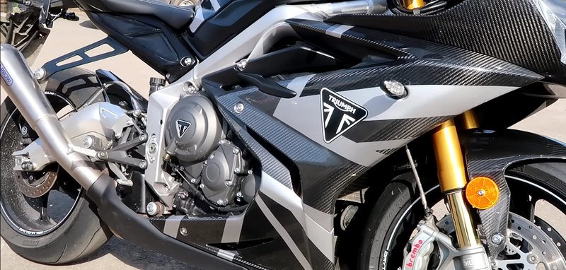2021–2022 Triumph DAYTONA MOTO2 765