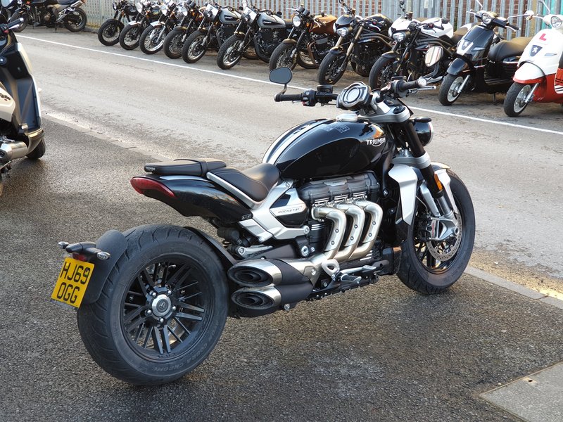2021 Triumph ROCKET 3 R BLACK