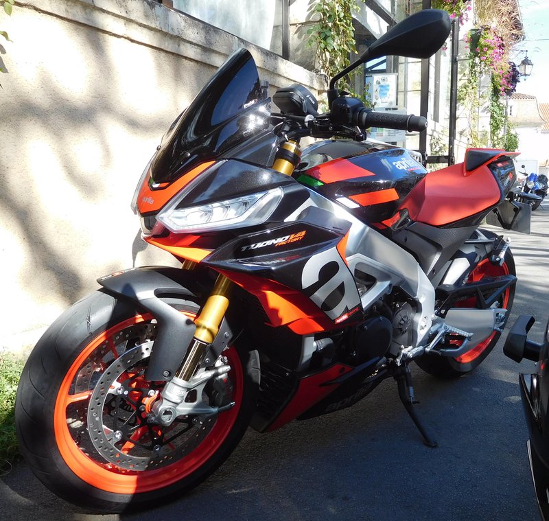 2022 Aprilia TUONO V4 FACTORY