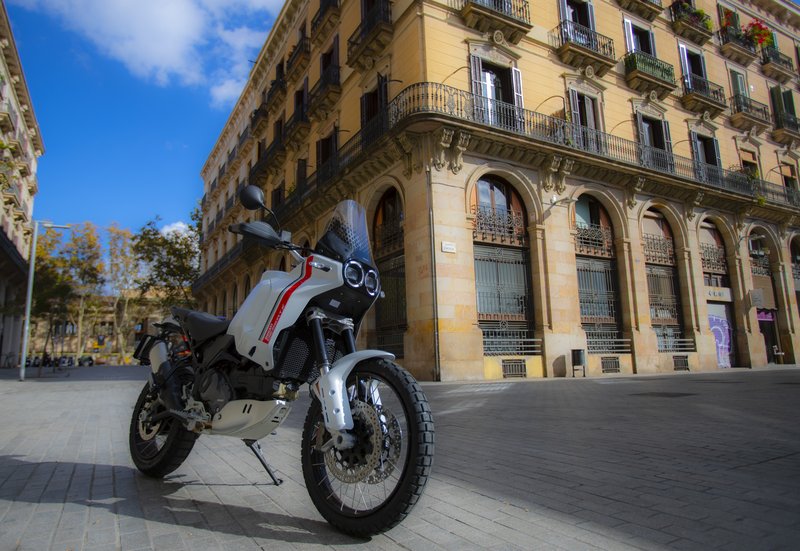 2022 Ducati DESERTX