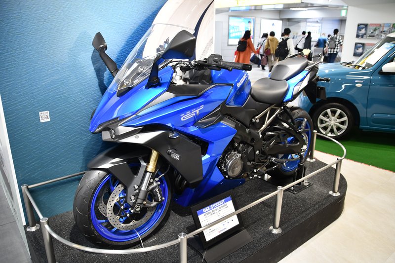 2022 Suzuki GSX-S1000GT